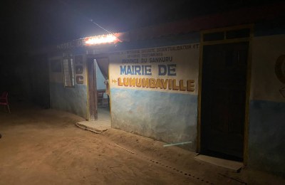 Après son érection en ville, Wembonyama, la cité des origines de Patrice Emery Lumumba accède à l’électricité